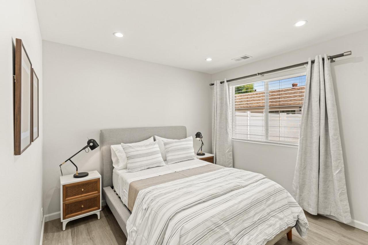 Estepa Unit #3 By Pmi Thousand Oaks Buitenkant foto